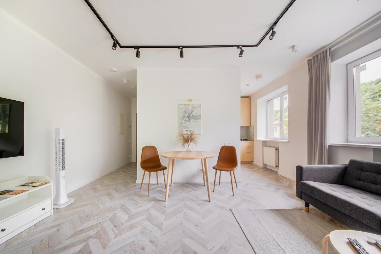 Central Apartment In Architectural Street Kowno Zewnętrze zdjęcie